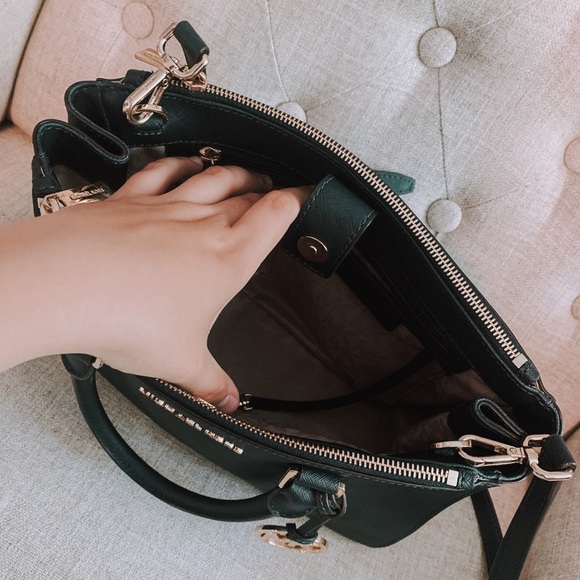 Michael Kors Purse - Picture 2 of 2